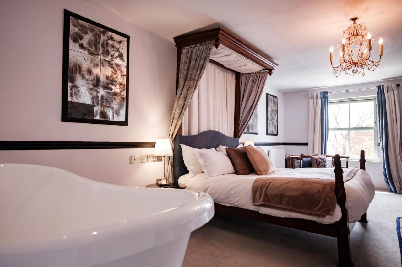 The Bower Inn Bridgwater Kültér fotó The hotel's suite